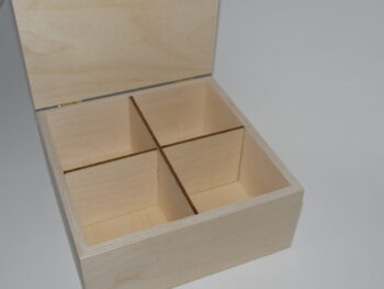 Scatola in legno incisa a laser cm 19x19x8