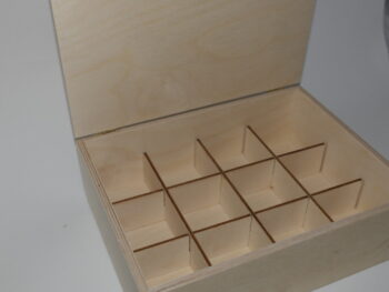 Scatola in legno incisa a laser cm 22 x 28 x 8