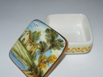 Scatola in ceramica di castelli dipinta a mano panorama