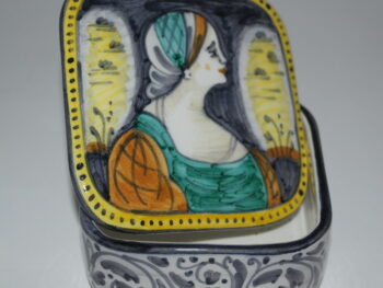 Scatola in ceramica di castelli dipinta a mano nobili