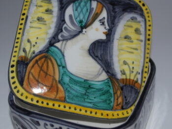 Scatola in ceramica di castelli dipinta a mano nobili
