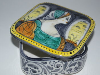 Scatola in ceramica di castelli dipinta a mano nobili