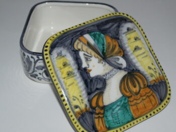 Scatola in ceramica di castelli dipinta a mano nobili
