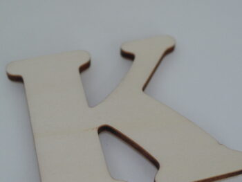 Lettera in legno artigianale
