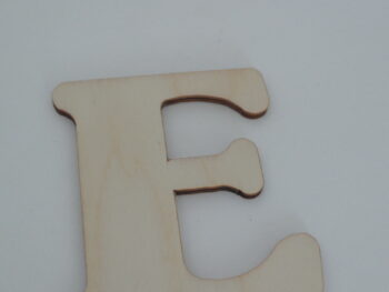 Lettera in legno artigianale