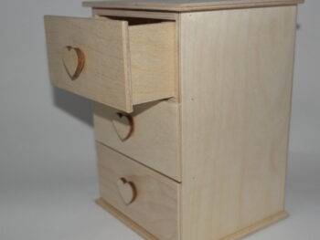 Cassettiera 3 cassetti con pomelli forma cuore artigianale