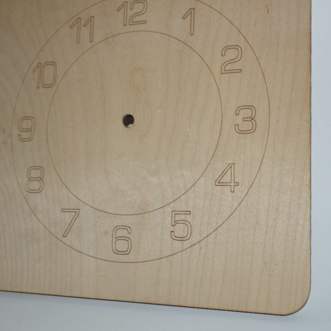 Sagoma orologio quadrata in legno