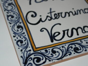 Ceramica dipinta a mano personalizzata