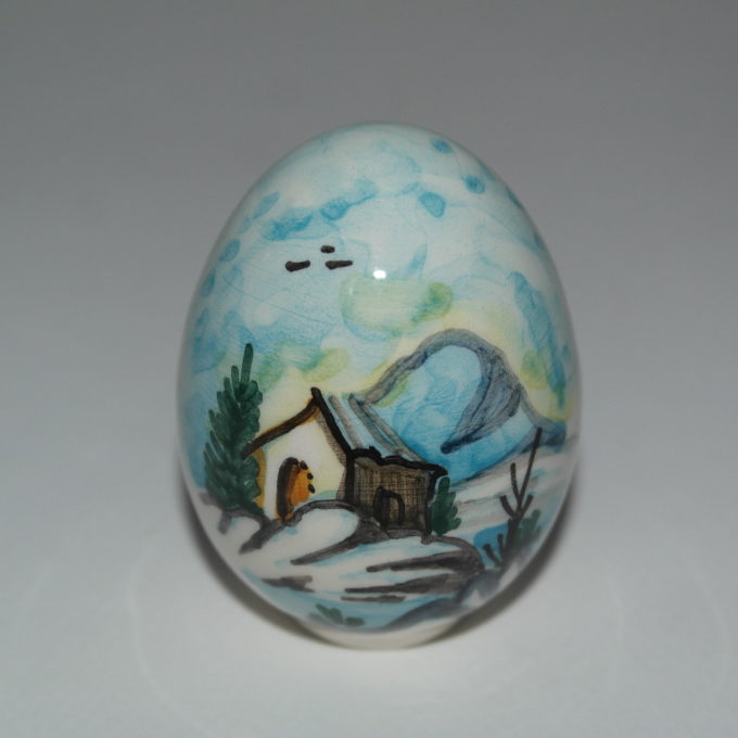 Uovo in ceramica di Castelli dipinto a mano