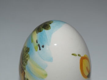 uovo in ceramica di castelli