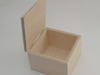 Scatola in legno cm 11x11x8