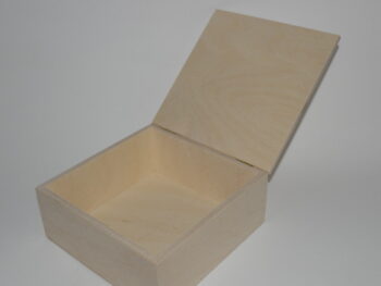 Scatola quadrata in legno di faggio