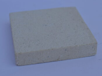 Mattonella in pietra lavorata a mano