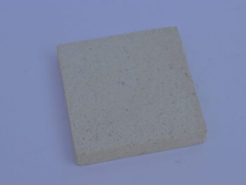 Mattonella in pietra lavorata a mano