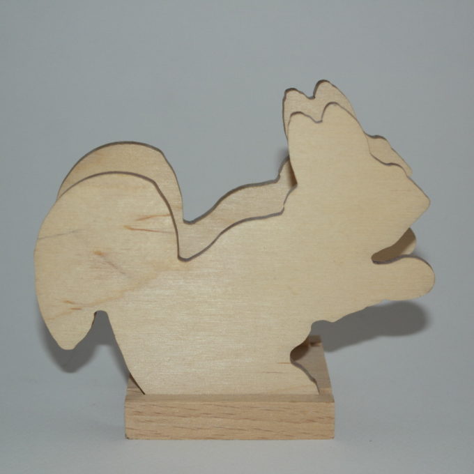 Portatovagliolo legno artigianale sagoma scoiattolo