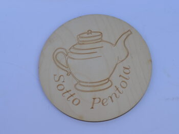 Sottopentola in legno inciso