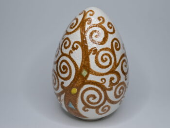 Uovo in ceramica di castelli