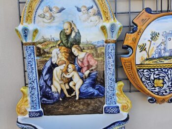 Acquasantiera dipinta