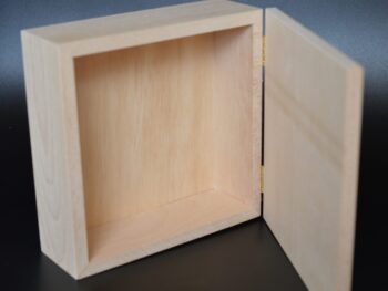 Scatola quadrata in legno di faggio cm 17x17x7